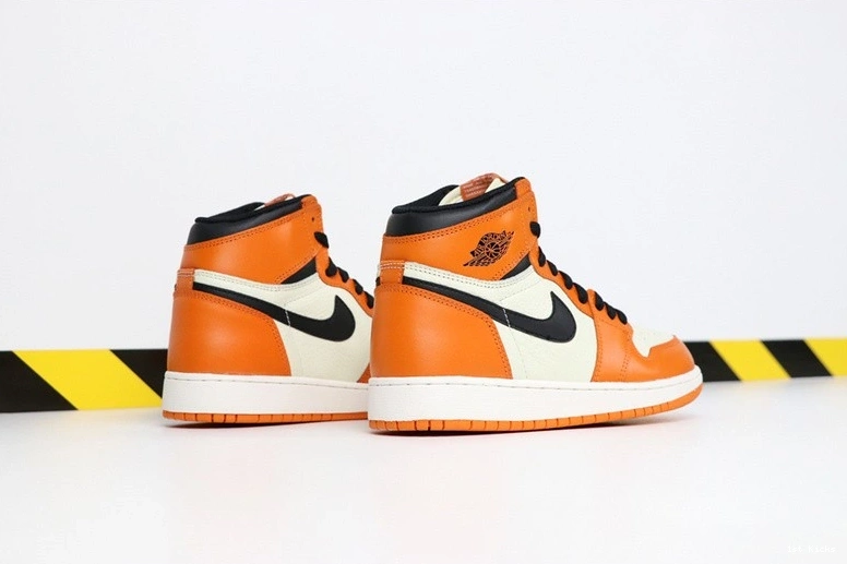 Retro Jordan 1 Shattered   Backboard (GS) Reverse 575441-113 0926